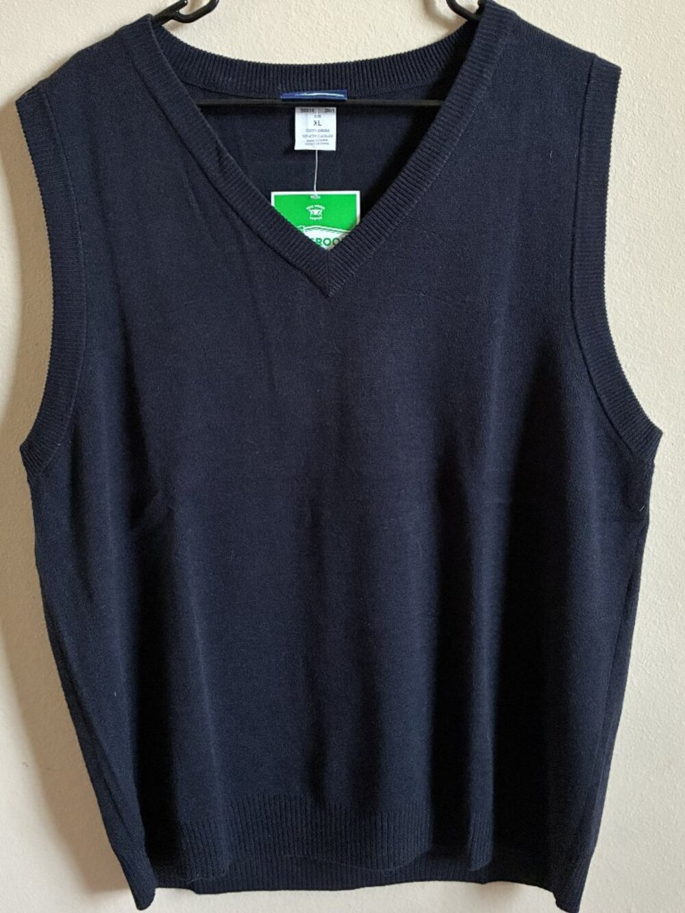 Classroom Uniforms V-Neck Vest (Adult XL) w/ Tags; Dark Navy; Machine Washable